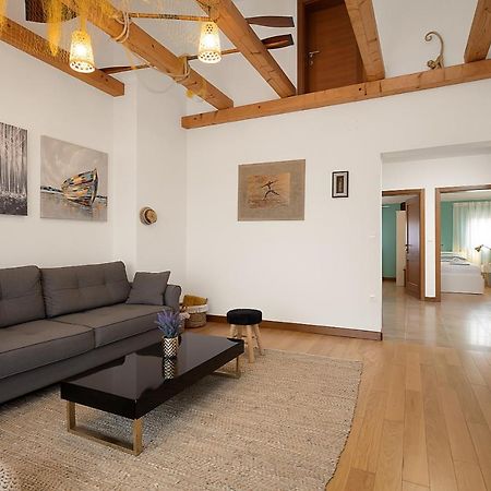 Ližnjan Apartments Cesare With Shared Pool מראה חיצוני תמונה
