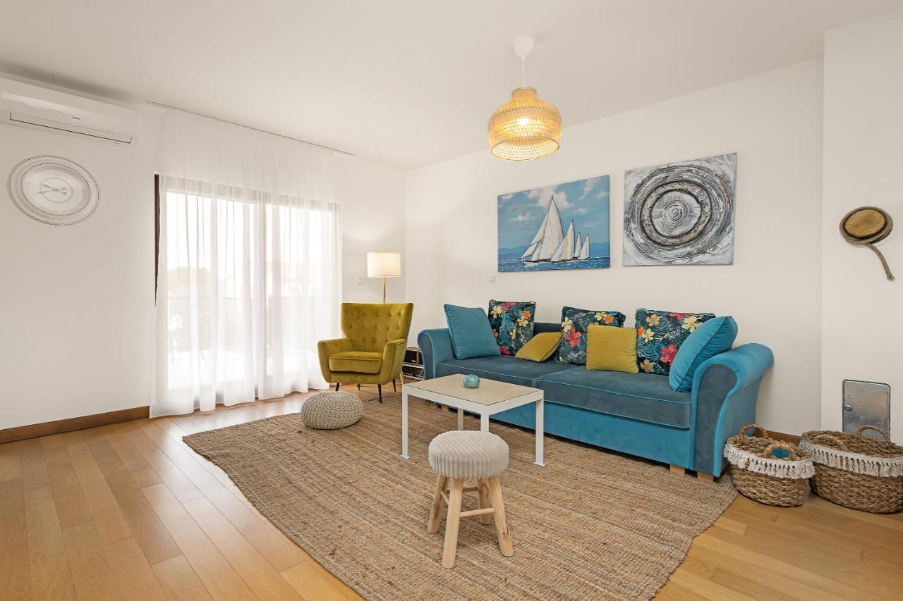 Ližnjan Apartments Cesare With Shared Pool מראה חיצוני תמונה
