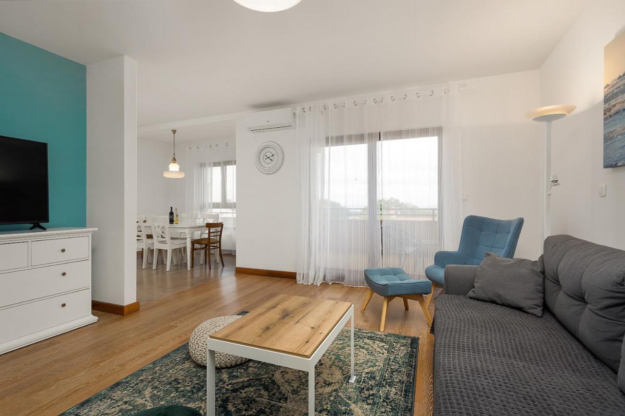 Ližnjan Apartments Cesare With Shared Pool מראה חיצוני תמונה