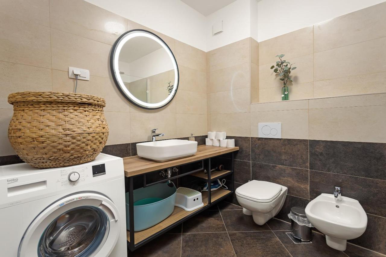 Ližnjan Apartments Cesare With Shared Pool מראה חיצוני תמונה